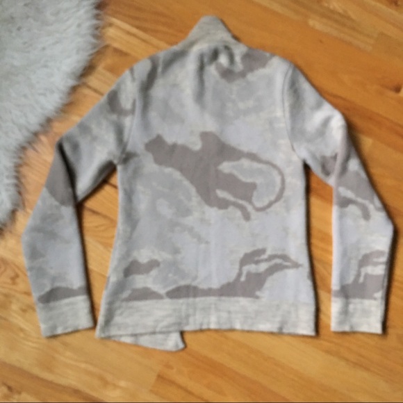 Nau Merino Wool 1/4 Zip Sweater Abstract Camo - Picture 5 of 8